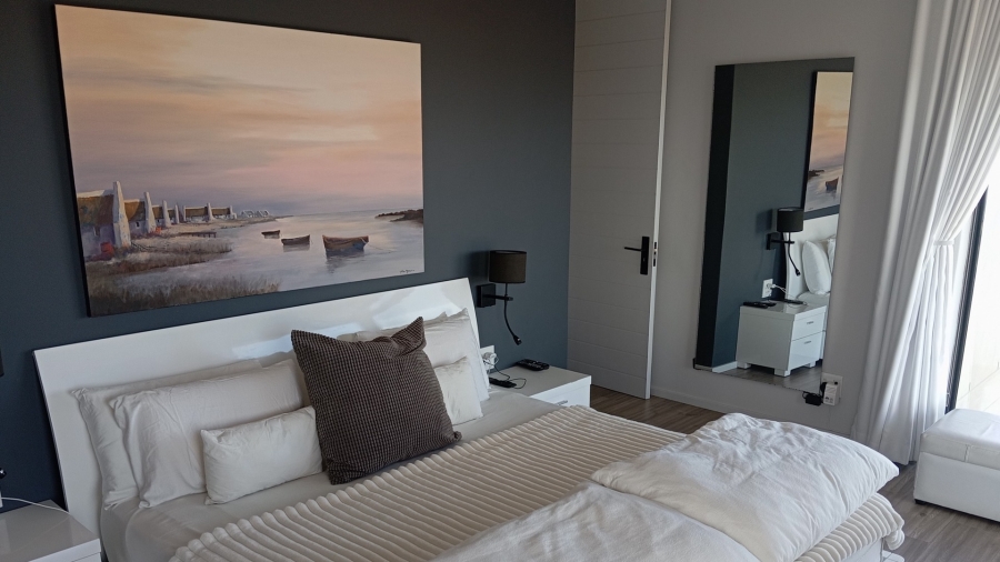 4 Bedroom Property for Sale in Rooi Els Western Cape